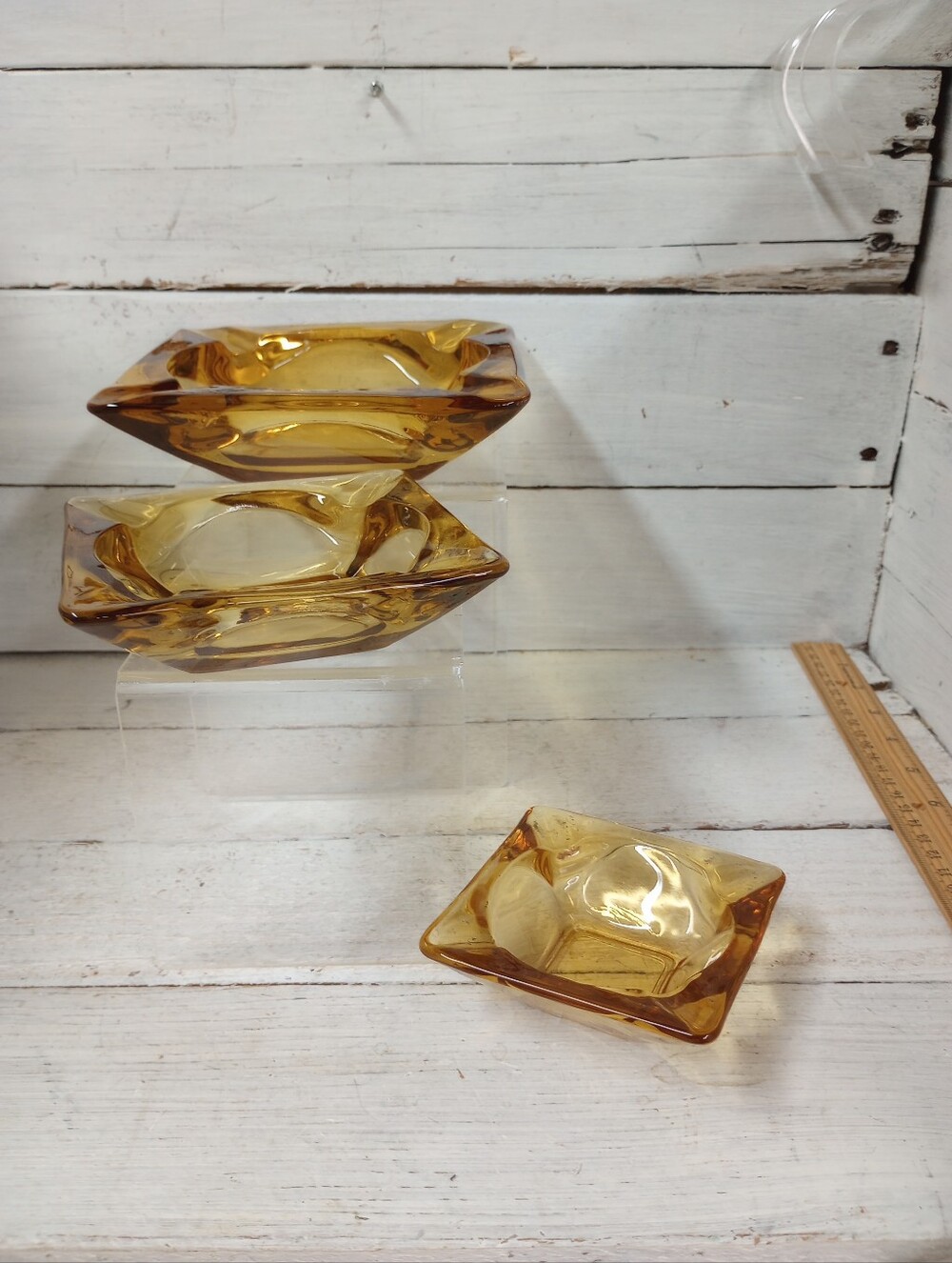 Vintage Set Of 3 Amber Glass MCM Nesting Ashtrays